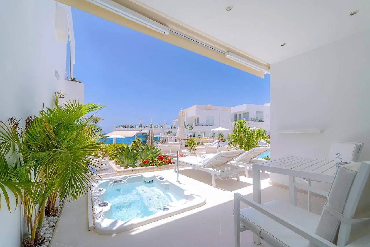 Lani'S Suites De Luxe - Adults Only Puerto del Carmen  5*, Puerto del Carmen (Lanzarote)