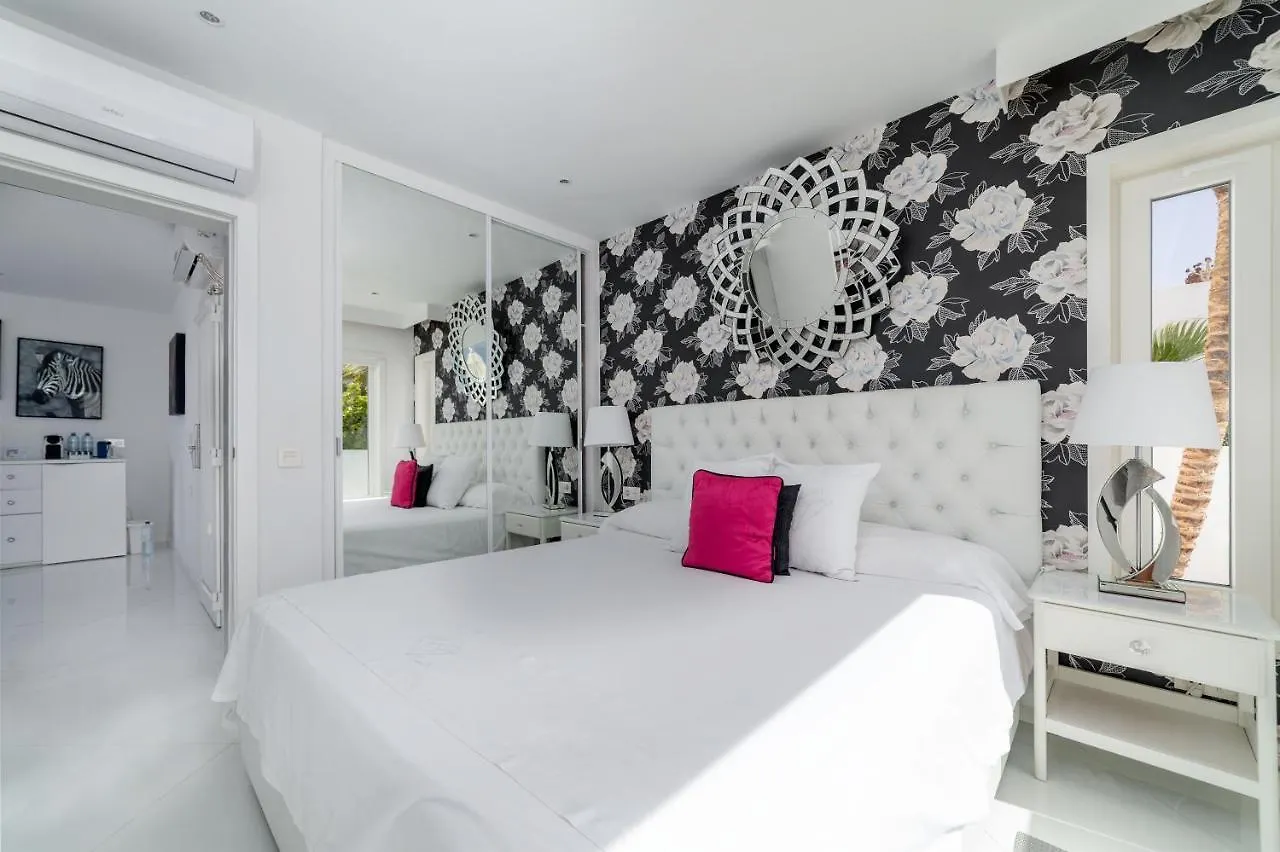Lani'S Suites De Luxe - Adults Only Puerto del Carmen  Hotel